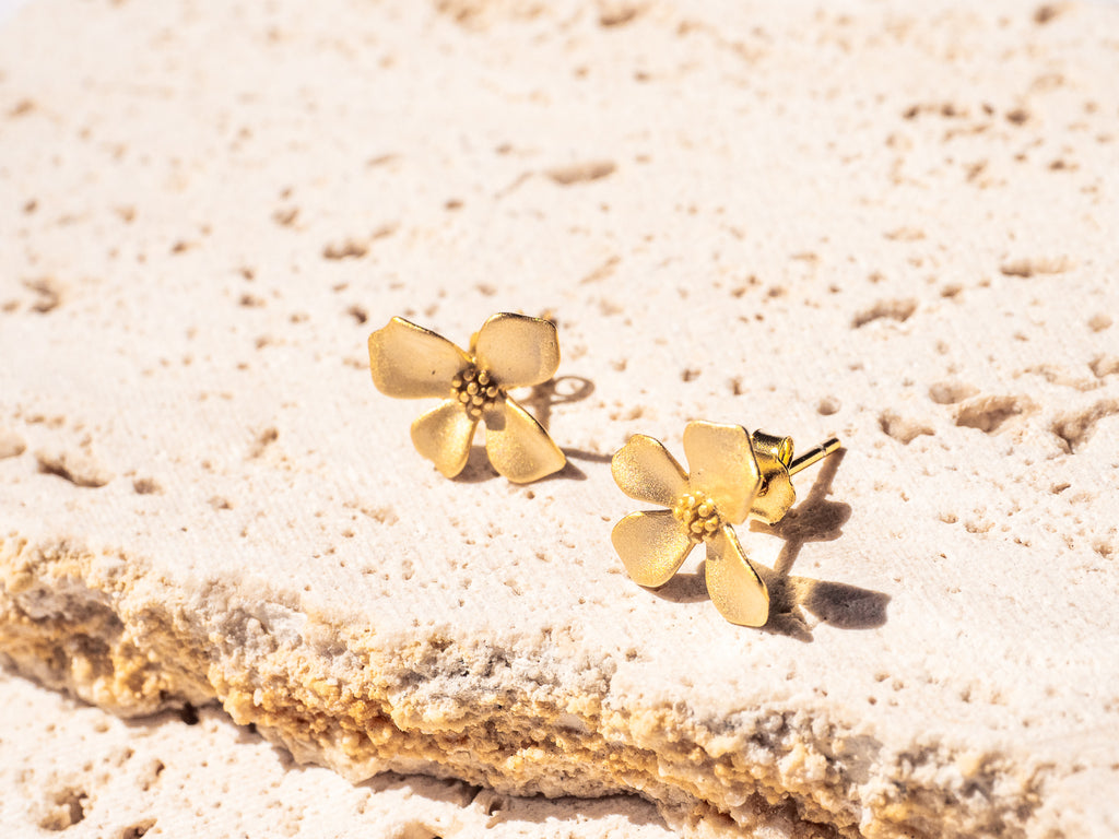 18k Gold Vermeil Delicate Flower Stud Earrings - Brink and Forbes